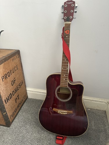 Westfield electro acoustic - electro,