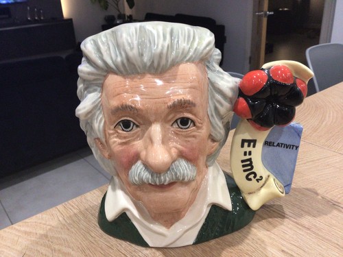 Royal doulton albert einstein - royal,