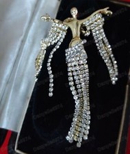 Vintage Art Deco Style Dancing
