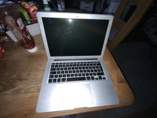 Apple MacBook Air 13-inch Early 2015 - Intel Core i5 - 4gb RAM