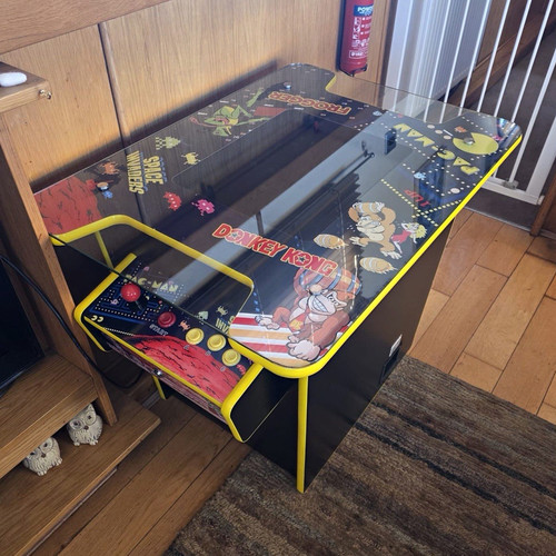 Cocktail arcade table - cocktail,