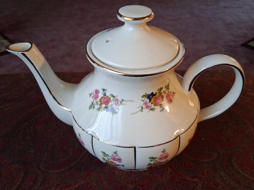 Vintage arthur wood teapot - vintage,