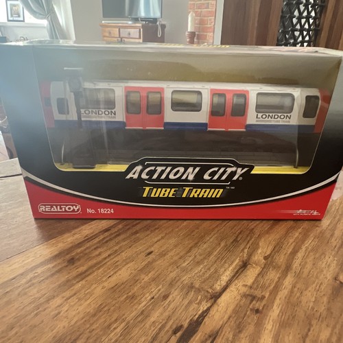 Realtoy action city london - action,