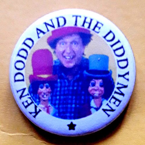 25mm badge ken dodd - 25mm, and