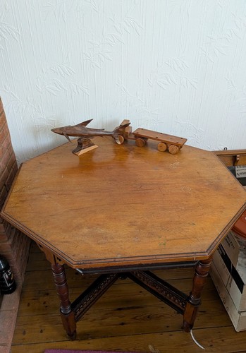 Antique style octagonal - style,