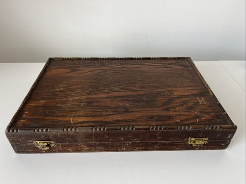 Empty oak cutlery - box, from