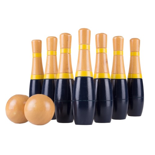 Lawn bowling game - lawn,