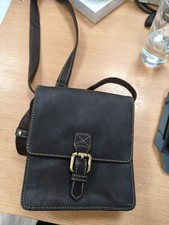 Visconti London Leather Messenger Bag, Black.