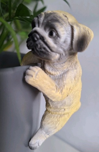 Garden pot bulldog dog hanger - bulldog,