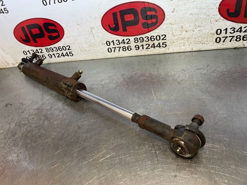 Hydraulic steering ram - , x