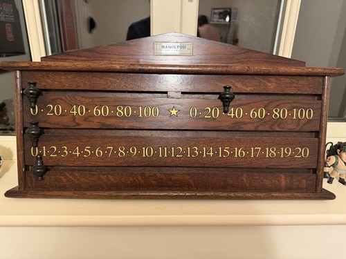 Vintage snooker scoreboard - vintage,