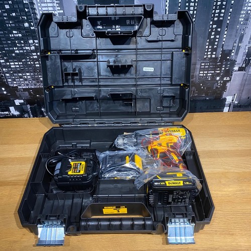 Dewalt hammer drill 18v - drill,