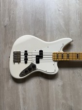 Fender Modern Player Jaguar Bass - Olympic White Professional Refinish + Gigbag