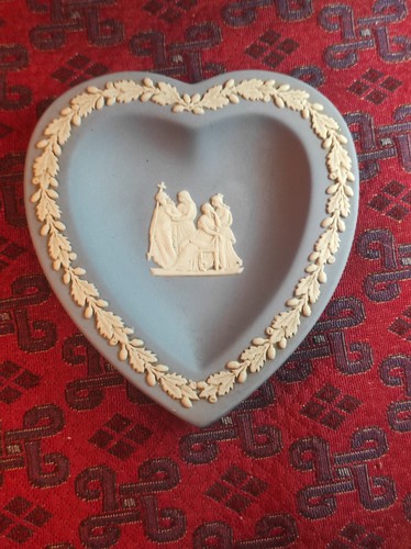 Wedgwood pale blue - wedgwood,