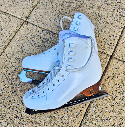 Risport antares white figure - antares,