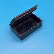 Antique small snuff box - snuff, paper