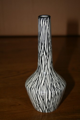 Midwinter jessie tait vase - jessie,
