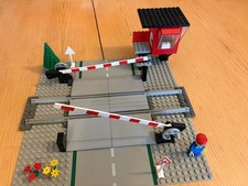 Lego Trains Level Crossing Set