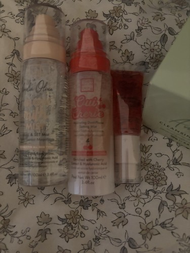 Oui cherie makeup bundle - oui,