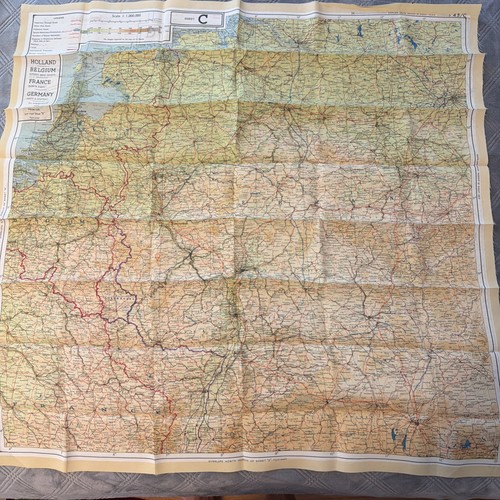 World war color escape - world, map