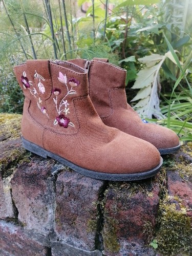 Kids size 3 - kids,