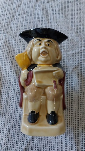 Tony wood studio toby jug - wood,