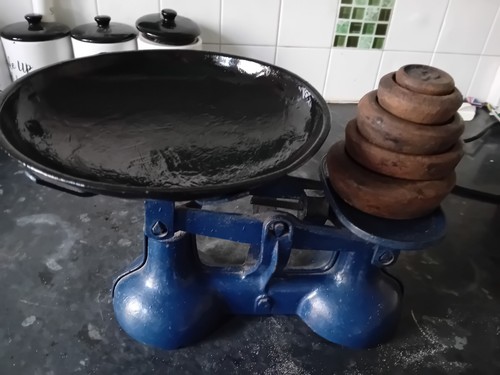 Vintage kitchen scales - vintage,
