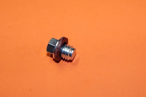 Triumph t120 t140 plug access - triumph,