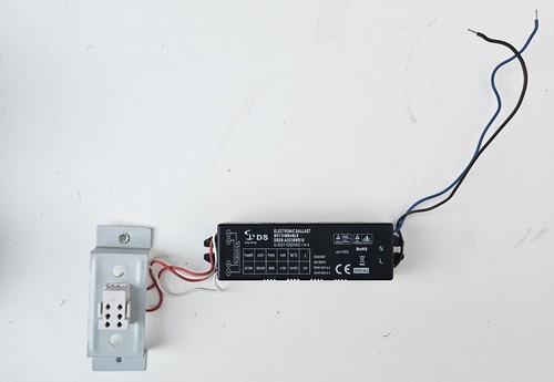 Electronic ballasts and - x,
