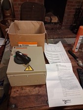 Merlin Gerin MGFA0203 Enclosed