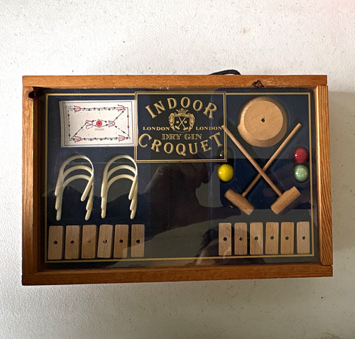 Vintage marque indoor wooden - marque,