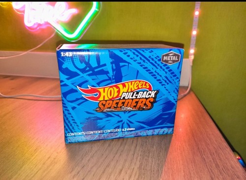 Hot wheels pull back - hot, speeders