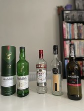4x Empty Wine Vodka Whisky