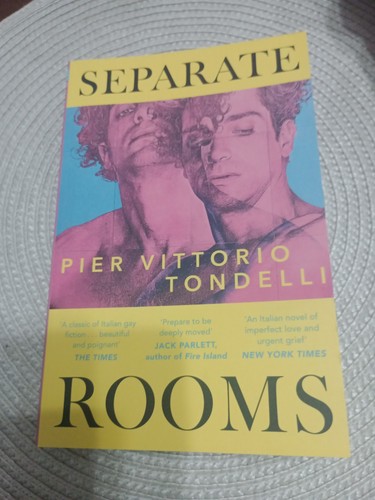 Separate rooms pier - separate,