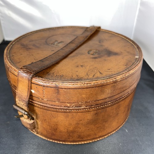 Antique vintage round - antique/vintage, leather