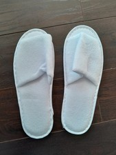 SPA SLIPPERS DISPOSABLE OPEN TOE HOTEL GUEST BRIDE WEDDING WHITE TOWELLING B & B
