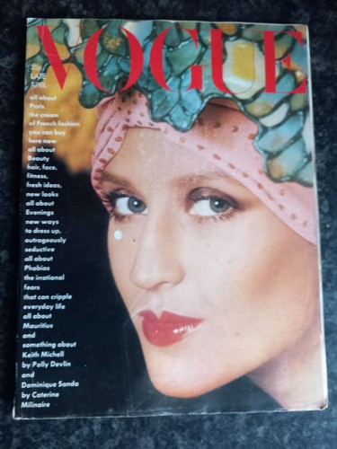 Vogue late april - 1974,