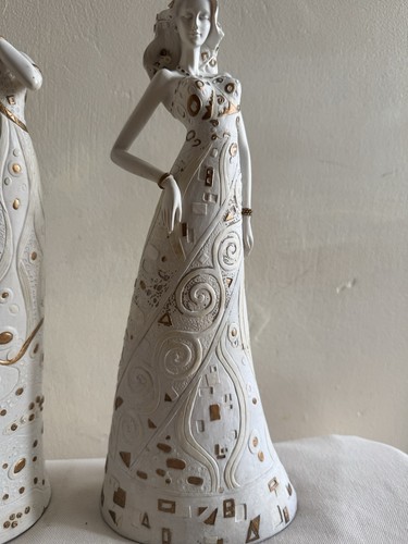 Parastone museum collection