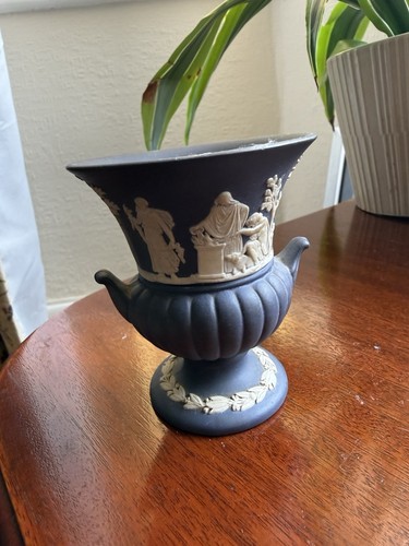 Wedgwood portland blue - portland,