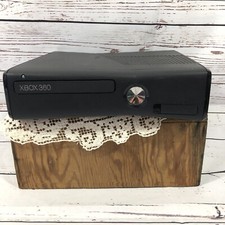 Microsoft Xbox 360 Slim (Model