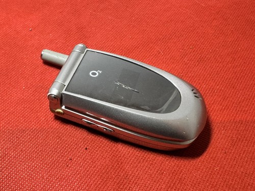 Mobile phone silver - o2, o2