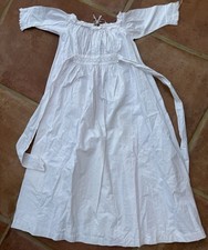 ANTIQUE WHITE LINEN NIGHTDRESS