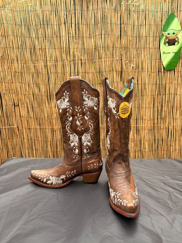 Corral cowboy boots size - corral, uk