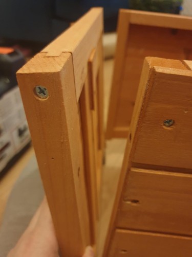 Modern wooden rabbit hutch - modern,