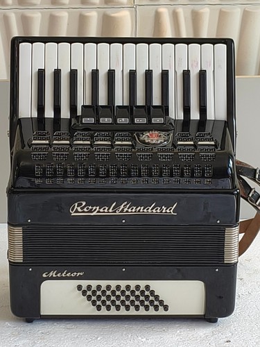 Piano accordion akkordeon - piano,
