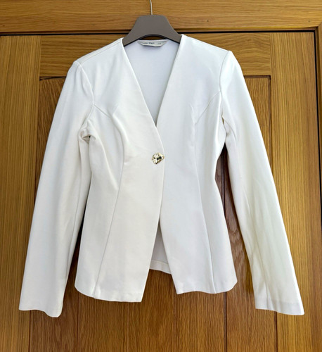 Women white collarless - women’s,