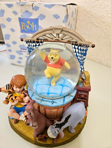 Disney store winnie - store, the