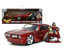 1/32 WONDER WOMAN 1972 PONTIAC