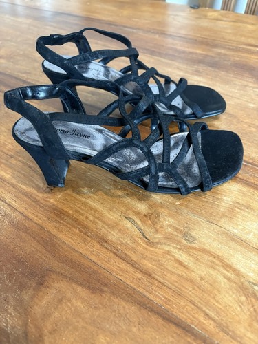 Women black strappy - women’s,