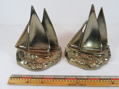 Pair racing sailboats bookends - racing,